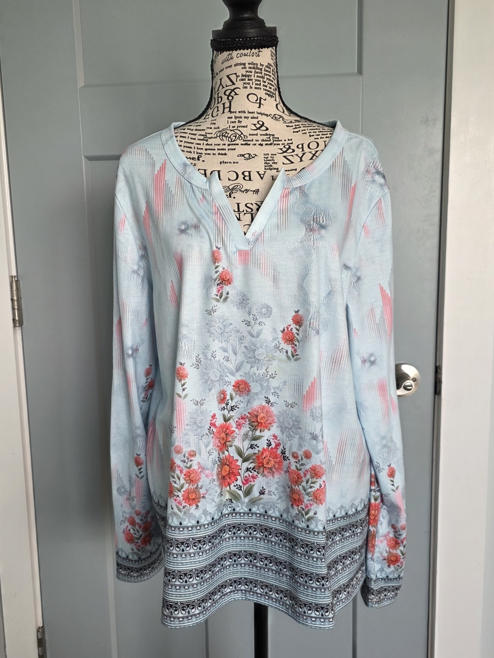 ​Noracora Floral Jersey Knit Top Large Blue V Neck Long Sleeve Tunic Blouse